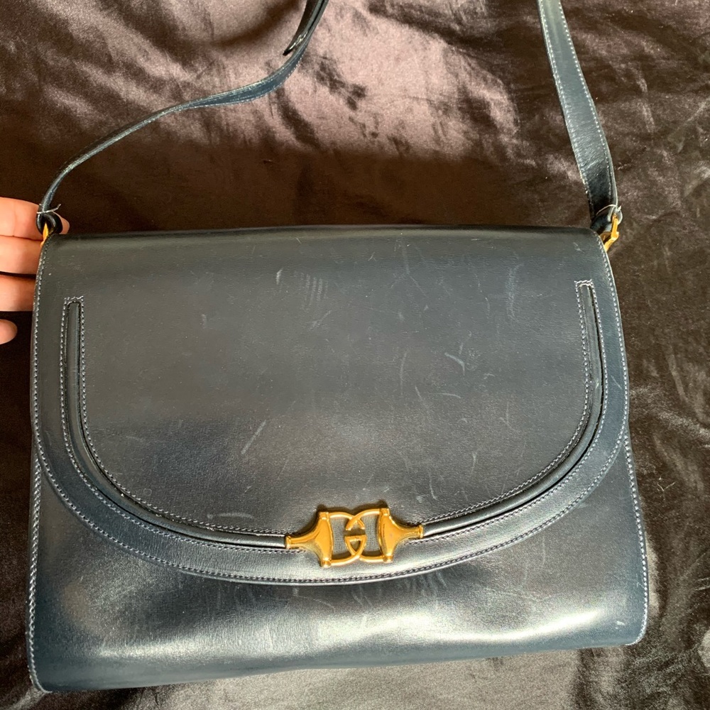 **VINTAGE GUCCI LEATHER PURSE**